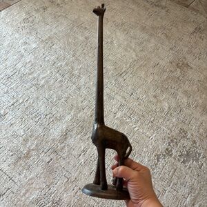 Metal Iron Rustic Giraffe Folk Art Paper Towel Holder Toilet Paper Decor Animal